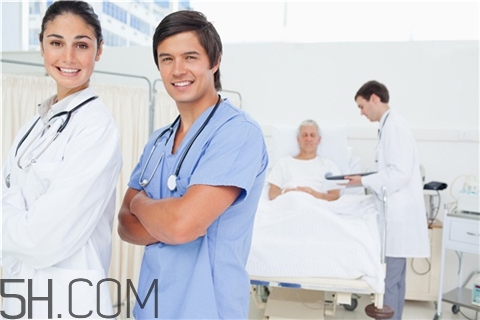 骨折要住院嗎？骨折要住院多久？