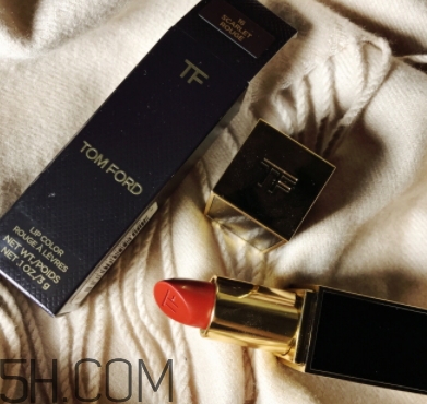 迪奧740和tf16像嗎？dior漆光唇釉740和tf16試色對比