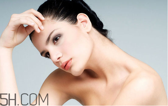 用完氣墊bb霜再用粉底液會怎樣？粉底液能遮瑕嗎？