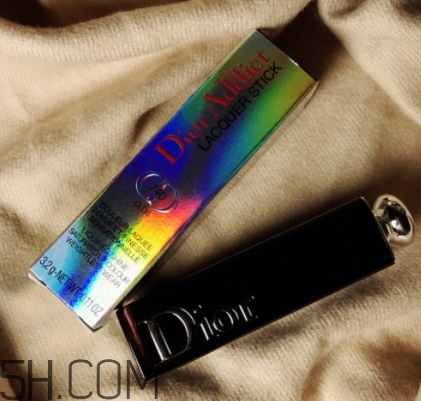 迪奧740和tf16像嗎？dior漆光唇釉740和tf16試色對比