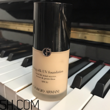 資生堂智能粉底液和阿瑪尼粉底對比 資生堂智能粉底液適合油皮嗎 資生堂智能粉底液和阿瑪尼粉底對比 資生堂智能粉底液適合油皮嗎