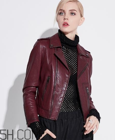 羊皮皮衣皺了怎么辦？羊皮衣服可以熨燙嗎？