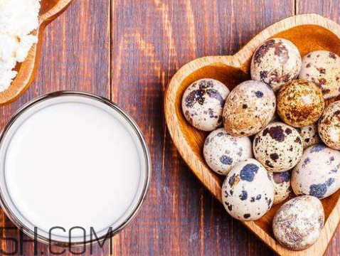 鵪鶉蛋和牛奶可以一起吃嗎 鵪鶉蛋和牛奶一起吃好嗎 鵪鶉蛋和牛奶可以一起吃嗎 鵪鶉蛋和牛奶一起吃好嗎