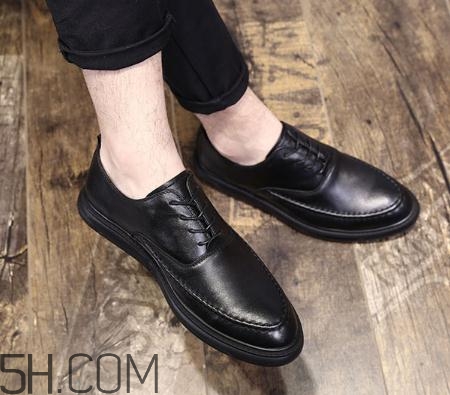 牛皮鞋子臟了怎么清洗？牛皮鞋子怎么清洗表面？