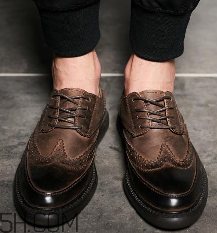 牛皮鞋買(mǎi)小了怎么辦？牛皮鞋會(huì)越穿越大嗎？