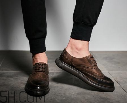 牛皮鞋買(mǎi)小了怎么辦？牛皮鞋會(huì)越穿越大嗎？