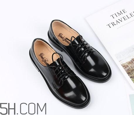 牛皮鞋子發(fā)霉怎么清洗？牛皮鞋子變黃怎么清洗？