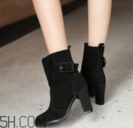 磨砂皮鞋可以打鞋油嗎？磨砂皮鞋用什么鞋油？