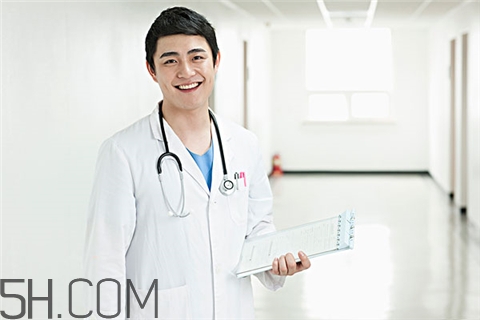 骨折好了為什么還腫著？骨折好了之后還會痛嗎？