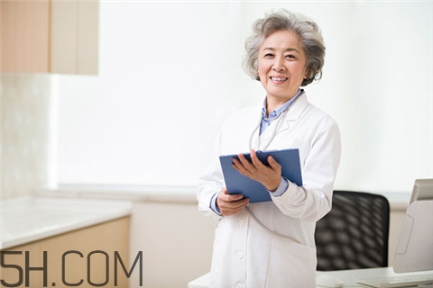 骨折多久可以走路？骨折多長(zhǎng)時(shí)間可以下床活動(dòng)？