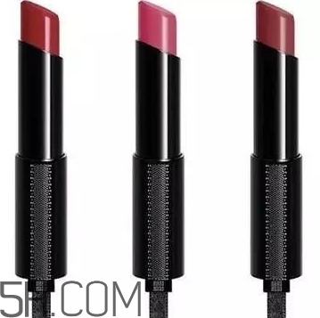 紀(jì)梵希禁忌之吻n11和11區(qū)別 紀(jì)梵希n11和11對(duì)比 紀(jì)梵希禁忌之吻n11和11區(qū)別 紀(jì)梵希n11和11對(duì)比