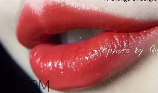 紀(jì)梵希禁忌之吻n11和11區(qū)別 紀(jì)梵希n11和11對(duì)比 紀(jì)梵希禁忌之吻n11和11區(qū)別 紀(jì)梵希n11和11對(duì)比