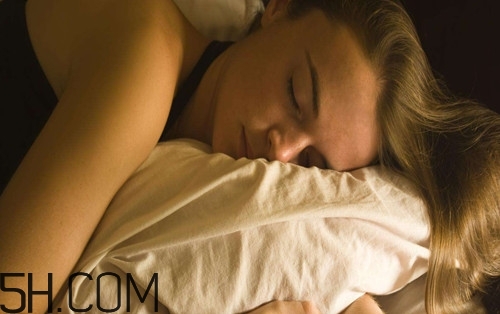 整晚睡不著怎么辦？如何快速進(jìn)入睡眠狀態(tài)？