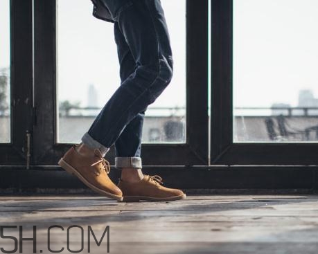 反絨皮鞋怎么清洗？反絨皮鞋可以用水洗嗎？