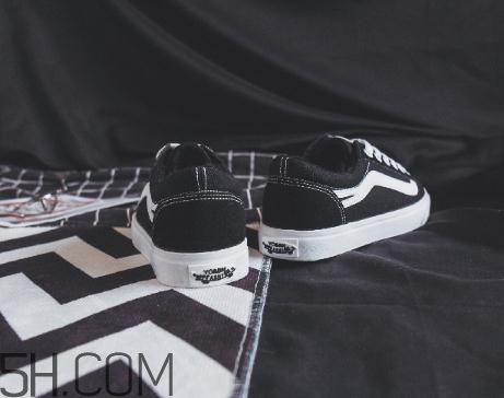 板鞋可以用來跑步嗎？板鞋可以打籃球嗎？