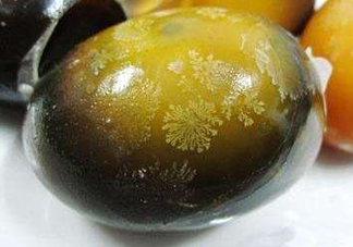 松花蛋為什么有松花？松花蛋是降火的嗎