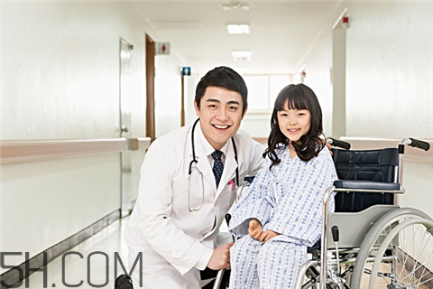 抑郁癥要吃多久的藥？抑郁癥要治療多久？