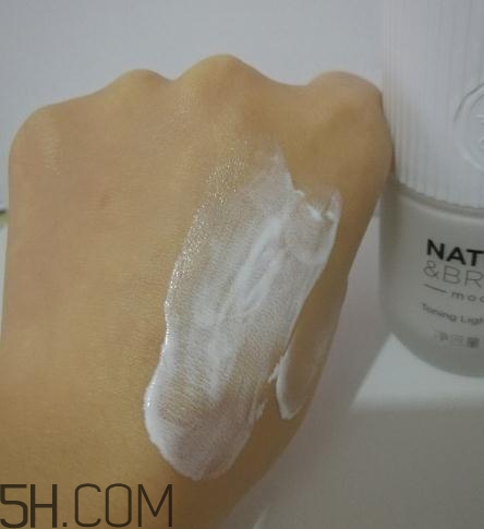 春紀(jì)素顏乳怎么用？春紀(jì)素顏乳使用方法