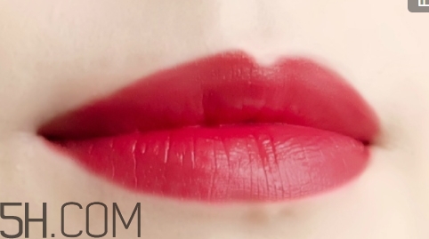 mac草莓紅適合黃皮嗎？mac草莓紅好看嗎？