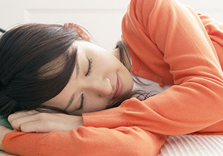 女人說(shuō)睡覺(jué)了什么意思？女人說(shuō)睡覺(jué)了怎么回復(fù)