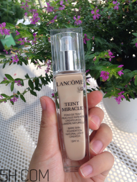 蘭蔻奇跡薄紗粉底液怎么樣？蘭蔻粉底液色號如何選擇