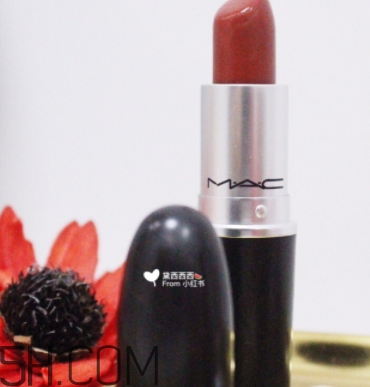 mac小辣椒適合黃皮嗎？mac小辣椒口紅顯白嗎？