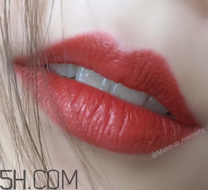 mac小辣椒適合黃皮嗎？mac小辣椒口紅顯白嗎？