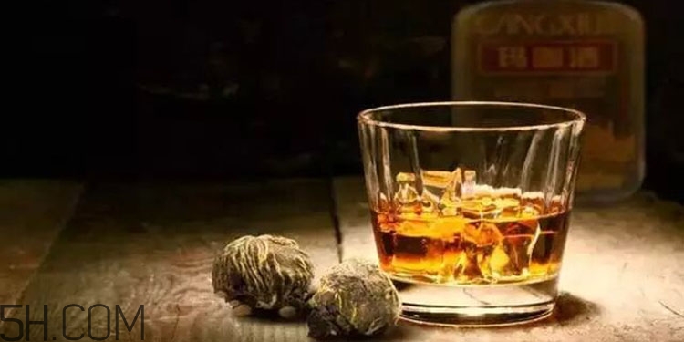 喝什么藥酒可以補腎壯陽？補腎壯陽藥酒什么時候喝好？