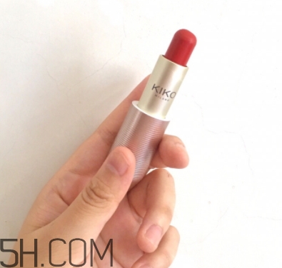 胭脂紅口紅適合什么人？胭脂紅口適合年齡