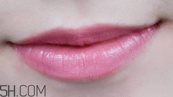 紀(jì)梵希禁忌之吻哪個顏色好看？紀(jì)梵希熱門口紅色號試色推薦