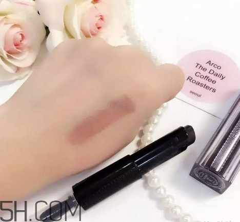 紀(jì)梵希禁忌之吻16號(hào)是什么顏色？紀(jì)梵希哪個(gè)色號(hào)適合黃皮？