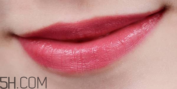 紀(jì)梵希禁忌之吻哪個顏色好看？紀(jì)梵希熱門口紅色號試色推薦