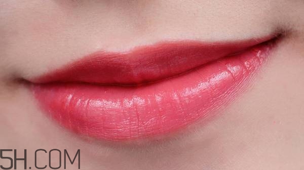紀(jì)梵希禁忌之吻哪個顏色好看？紀(jì)梵希熱門口紅色號試色推薦