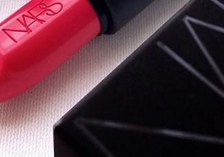 nars mona和mac chili顏色一樣嗎？nars mona和chili試色對(duì)比