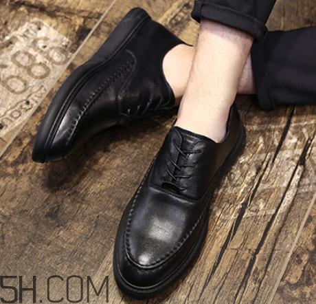 皮鞋被刮壞了怎么修復？皮鞋刮破皮了怎么辦？