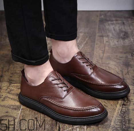 皮鞋能用牙膏擦嗎？皮鞋可以用酒精擦嗎？