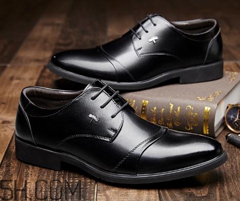 皮鞋會(huì)越穿越大嗎？皮鞋買(mǎi)小了怎么撐大？