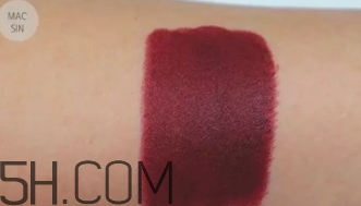 牛血紅口紅是什么顏色？牛血色口紅試色