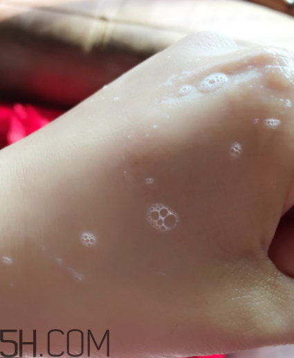 franic玫瑰粉嫩補水套裝適合年齡_適合膚質