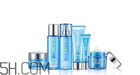 溫碧泉和水密碼哪個(gè)好 水密碼和溫碧泉哪個(gè)好 溫碧泉和水密碼哪個(gè)好 水密碼和溫碧泉哪個(gè)好