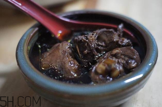 熟地黃是什么？熟地黃有什么功效？