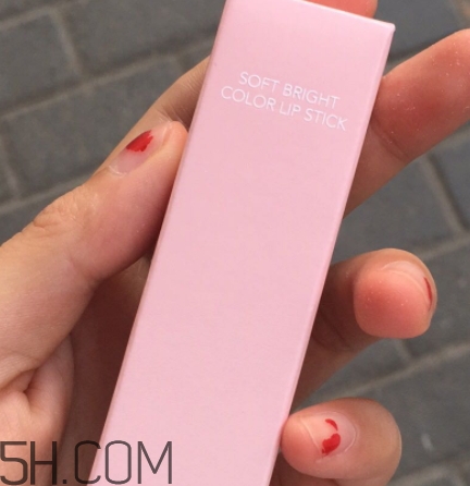 inmoo逸茉化妝品好用嗎？逸茉口紅使用心得