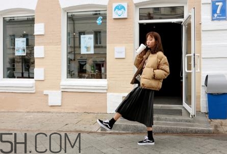 短款棉衣怎樣搭配？短款棉襖穿著搭配圖片