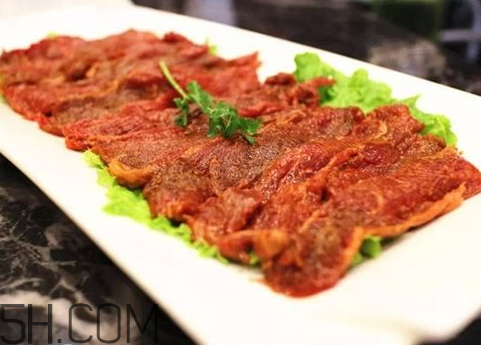 牛肉有點臭還能吃嗎 牛肉臭了還能吃嗎 牛肉有點臭還能吃嗎 牛肉臭了還能吃嗎