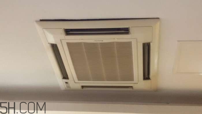 冬天用哪種類型的空調(diào)比較好？冬天用吸頂式空調(diào)好嗎？