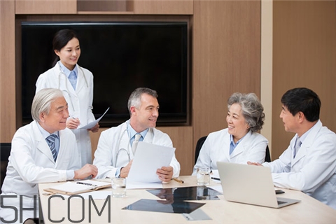 強(qiáng)迫癥需要看醫(yī)生嗎？強(qiáng)迫癥需要休學(xué)嗎？