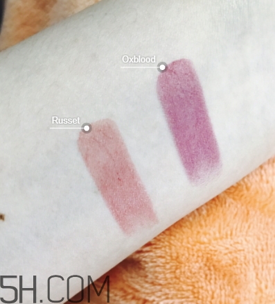 burberry口紅97和93哪個(gè)好看？burberry巴寶莉97和93對(duì)比