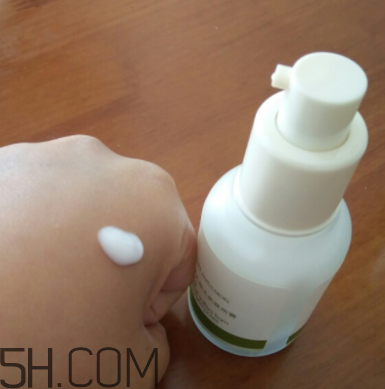 法蘭琳卡蘆薈乳液好用嗎_法蘭琳卡蘆薈乳液評(píng)測(cè)