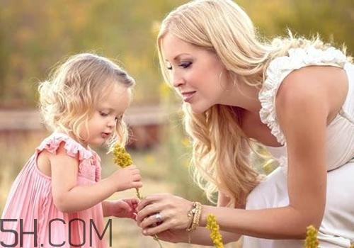 冬天空調(diào)開多少度比較適合嬰兒？嬰兒發(fā)燒可以開空調(diào)嗎？