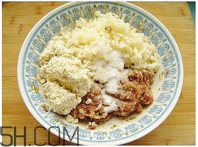 蓮藕可以和豆腐一起吃嗎？蓮藕和豆腐一起吃有什么好處？